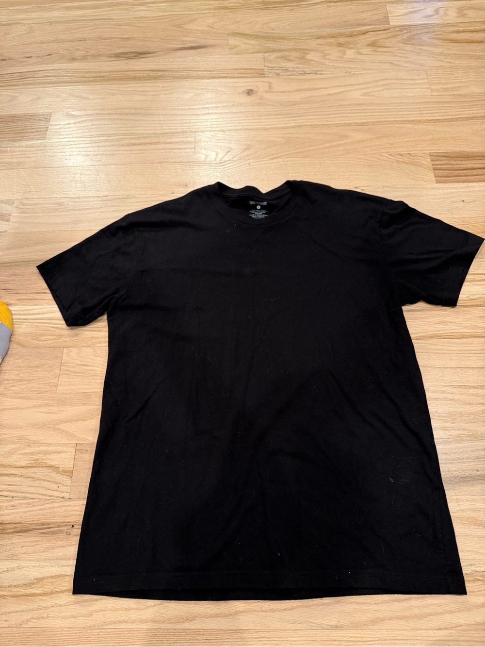 Men's Black Short Sleeve Crew Neck T-Shirt